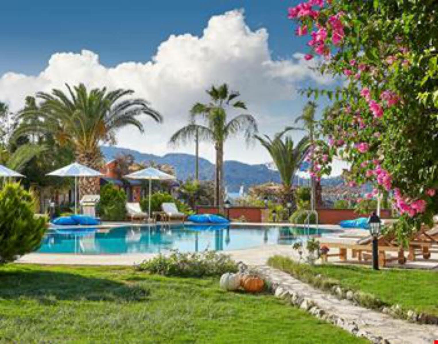 Fi Light Solto Boutique Beach Hotel Selimiye  Bagian luar foto